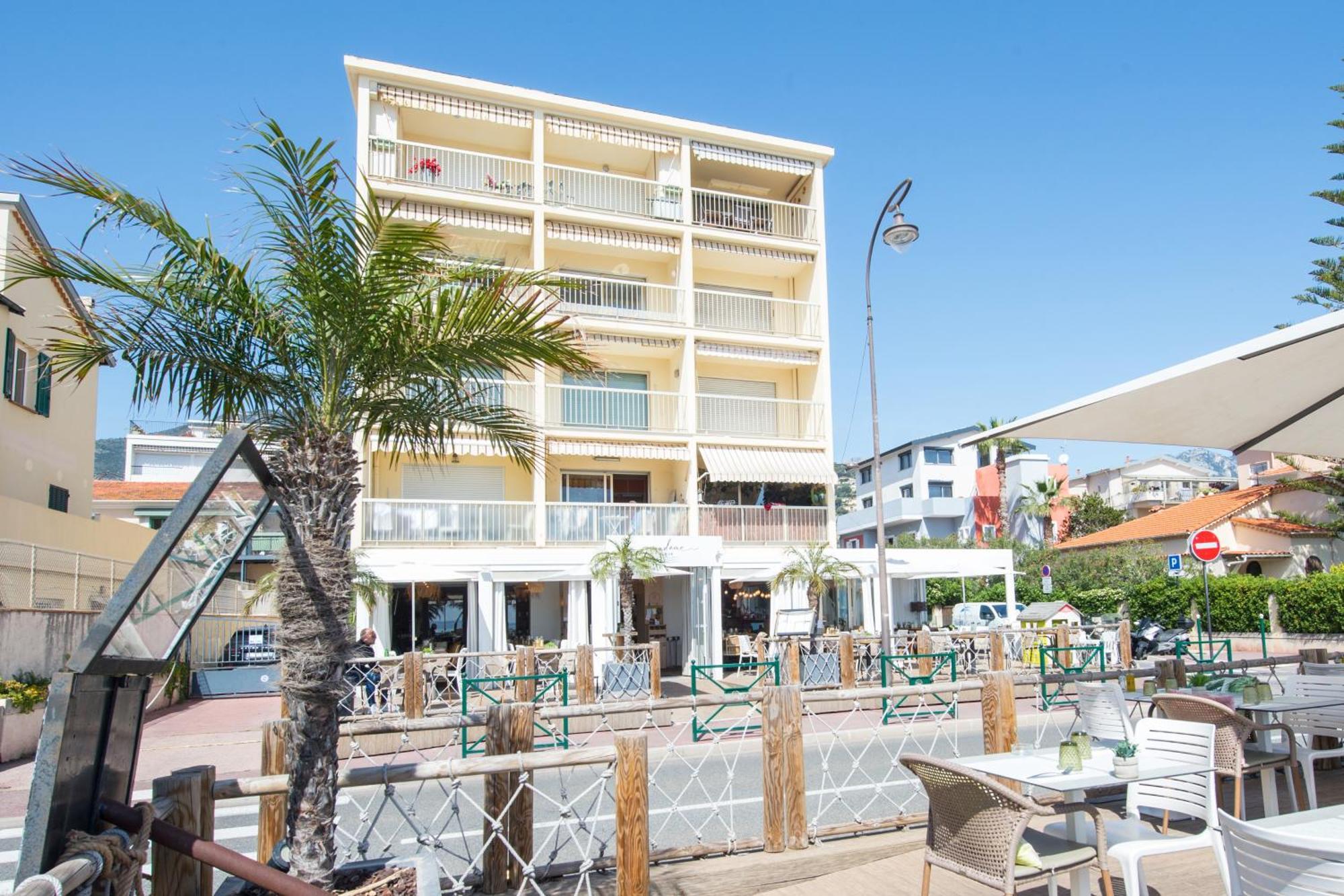 Roquebrune Plage - Terrace Splendid Sea View - BW Bagian luar foto